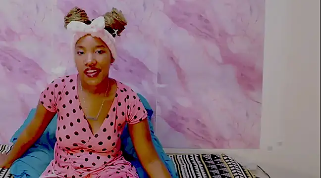 EroticSexyPrada online show from February 2025 05:09:02 PM