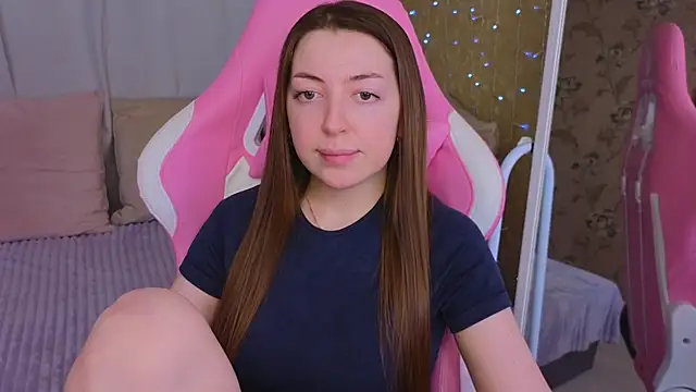 Ann moon   online show from February 2025 06:16:01 PM