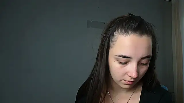 Eva Gloryy online show from October 2025 08:27:05 AM