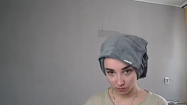 Eva Gloryy online show from March 2026 11:46:01 AM