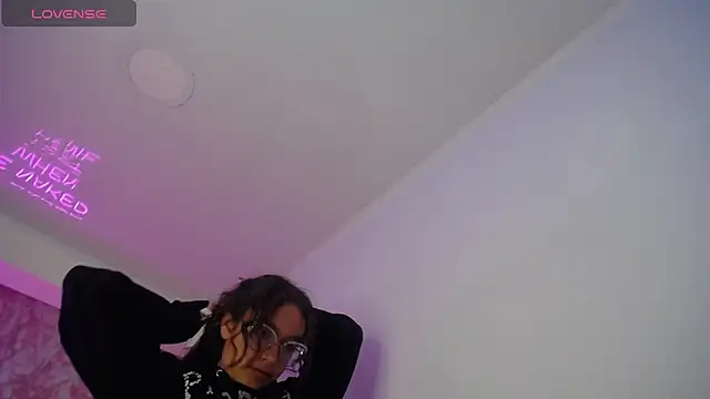 Snapshot of kassandra_ch_ chatting on March 2025 07:47:02 PM kassandra ch online show from March 2025 07:47:02 PM