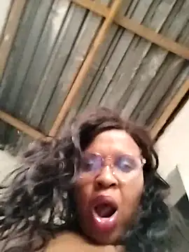 Snapshot of bubblendz1988 chatting on March 2025 06:12:02 PM bubblendz1988 online show from March 2025 06:12:02 PM