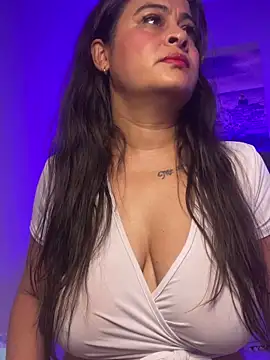 Snapshot of Lili__taylor chatting on March 2025 05:44:01 AM Lili taylor online show from March 2025 05:44:01 AM