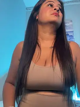 Snapshot of Lili__taylor chatting on March 2025 02:08:02 PM Lili taylor online show from March 2025 02:08:02 PM