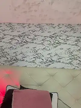 Snapshot of Lili__taylor chatting on November 2025 01:04:02 AM Lili taylor online show from November 2025 01:04:02 AM