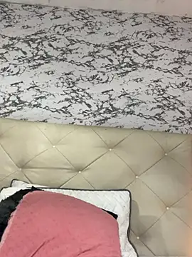 Snapshot of Lili__taylor chatting on November 2025 04:01:02 AM Lili taylor online show from November 2025 04:01:02 AM