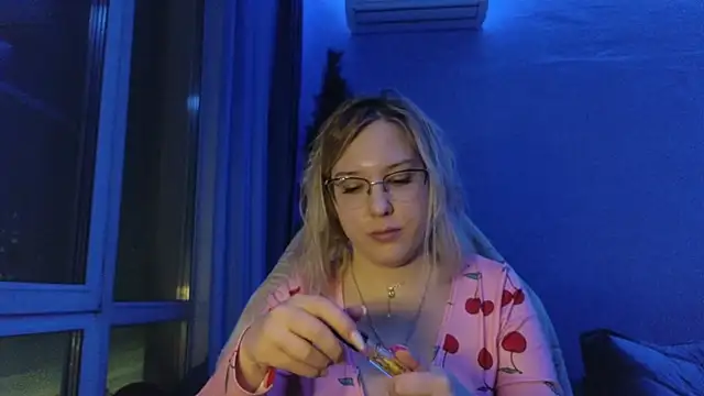 Snapshot of HotBrandyX chatting on January 2026 01:27:02 PM HotBrandyX online show from January 2026 01:27:02 PM