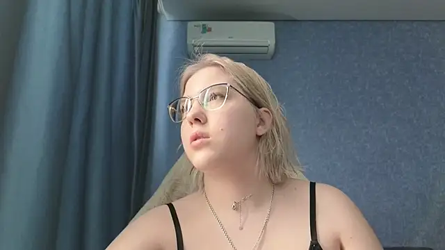 Snapshot of HotBrandyX chatting on March 2026 05:55:02 AM HotBrandyX online show from March 2026 05:55:02 AM