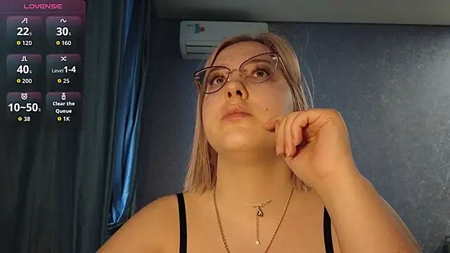 Snapshot of HotBrandyX chatting on March 2026 12:21:02 PM HotBrandyX online show from March 2026 12:21:02 PM