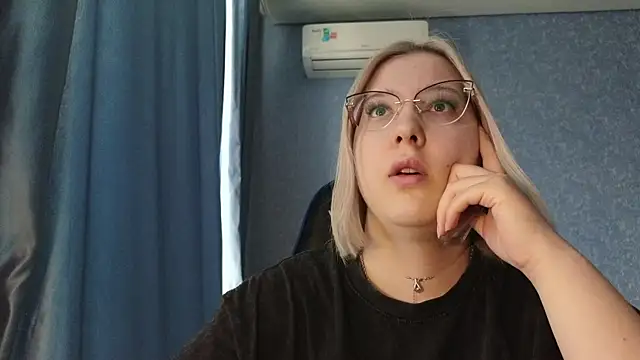 Snapshot of HotBrandyX chatting on March 2026 07:36:02 AM HotBrandyX online show from March 2026 07:36:02 AM