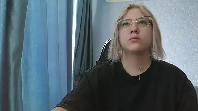 Snapshot of HotBrandyX chatting on April 2026 04:28:01 AM HotBrandyX online show from April 2026 04:28:01 AM