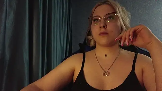 Snapshot of HotBrandyX chatting on April 2026 01:29:02 PM HotBrandyX online show from April 2026 01:29:02 PM