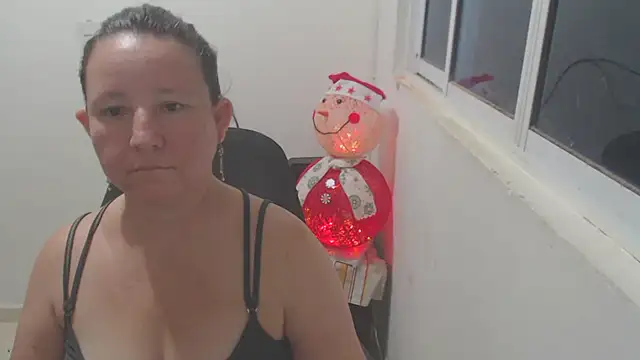 Snapshot of Yohis_Kiut25 chatting on December 2025 07:12:01 AM Yohis Kiut25 online show from December 2025 07:12:01 AM