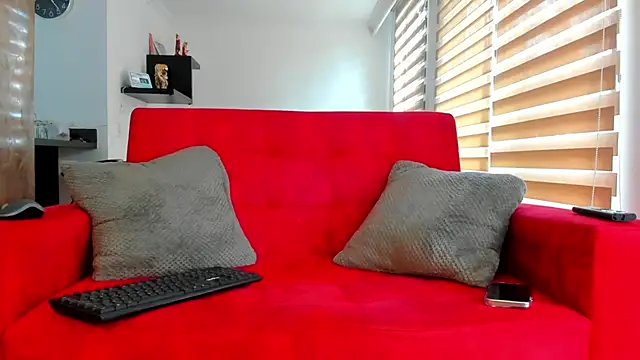 Snapshot of dereckgreen chatting on November 2025 02:24:02 PM dereckgreen online show from November 2025 02:24:02 PM