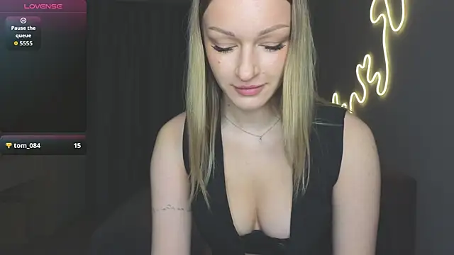 Snapshot of MargaretSweet1 chatting on April 2026 12:20:02 AM MargaretSweet1 online show from April 2026 12:20:02 AM