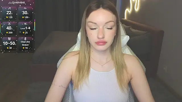 Snapshot of MargaretSweet1 chatting on April 2026 03:31:02 AM MargaretSweet1 online show from April 2026 03:31:02 AM