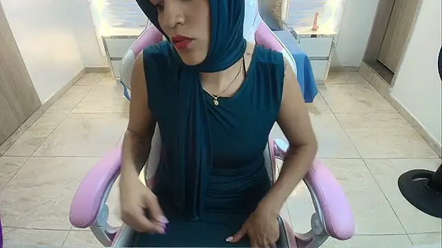 Zulema hamdi online show from February 2025 10:32:01 PM