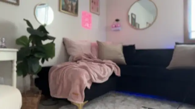 Officiallyonlytams online show from January 2026 08:12:01 PM