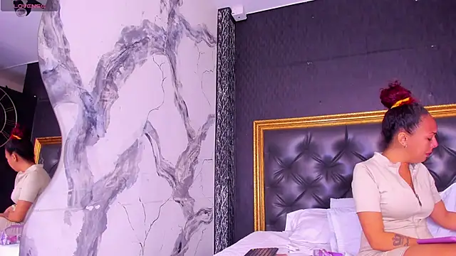 Snapshot of DalayMoore chatting on September 2025 07:30:01 PM DalayMoore online show from September 2025 07:30:01 PM