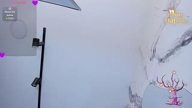 Snapshot of DalayMoore chatting on October 2025 07:36:02 PM DalayMoore online show from October 2025 07:36:02 PM