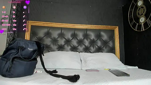 Snapshot of DalayMoore chatting on November 2025 07:35:02 PM DalayMoore online show from November 2025 07:35:02 PM