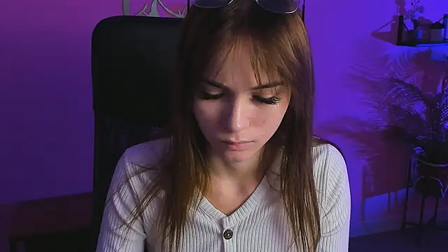 DakotaaJohnnson online show from February 2025 07:40:02 PM