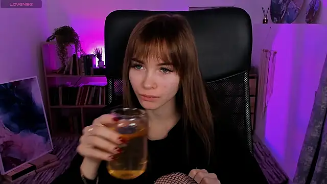 DakotaaJohnnson online show from February 2025 05:26:01 AM