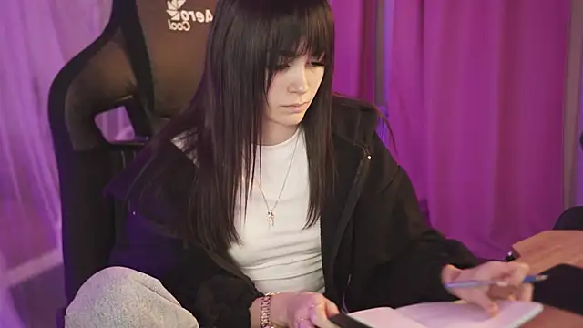 DakotaaJohnnson online show from March 2025 08:21:02 AM