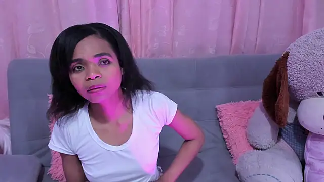 Snapshot of Gletty_noa chatting on February 2025 06:26:02 AM Gletty noa online show from February 2025 06:26:02 AM