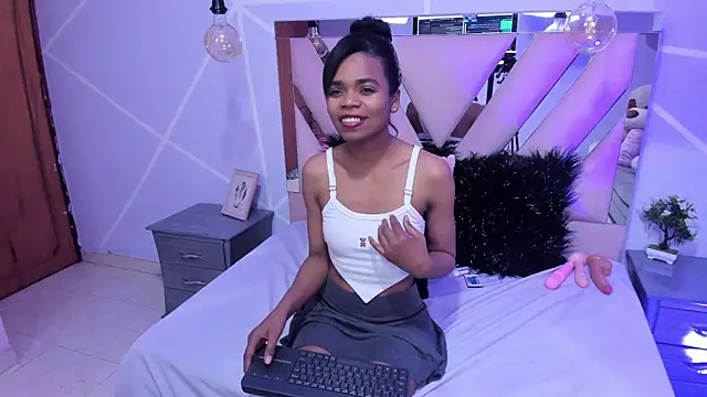 Snapshot of Gletty_noa chatting on March 2025 09:42:01 AM Gletty noa online show from March 2025 09:42:01 AM