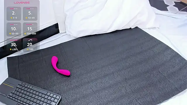 ValeriaOrtega online show from February 2025 02:47:02 PM