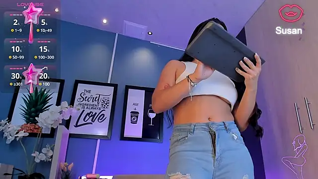 ValeriaOrtega online show from February 2025 02:04:02 PM