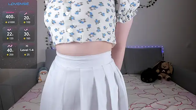 Snapshot of EmmyStar_ chatting on February 2025 04:53:02 PM EmmyStar  online show from February 2025 04:53:02 PM