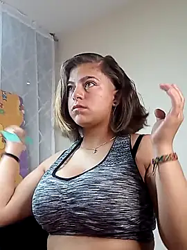 Kitten Cam online show from March 2026 07:57:02 AM