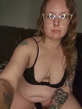 TattedMamaXOXO online show from December 2025 03:44:02 AM