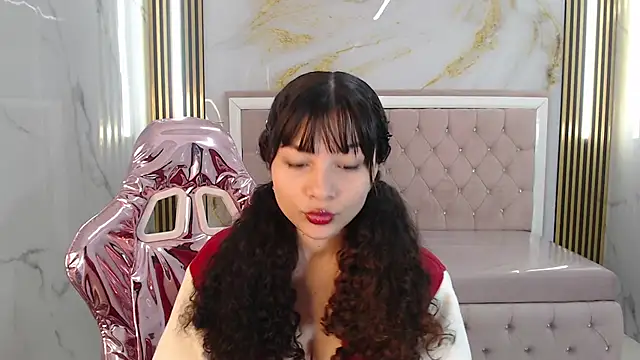 shalon diaz s online show from January 2025 01:07:01 PM