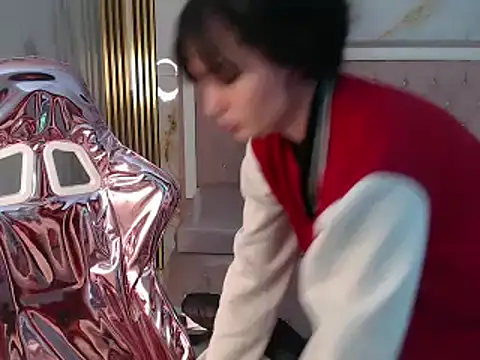 shalon diaz s online show from March 2025 01:06:02 PM