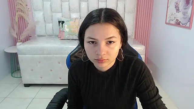 shalon diaz s online show from September 2025 01:12:02 PM