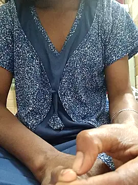 Snapshot of chocobbsimarn chatting on March 2025 06:07:01 PM chocobbsimarn online show from March 2025 06:07:01 PM