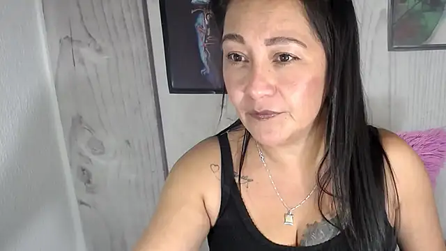 JULIANAWET69 online show from November 2025 03:53:02 AM