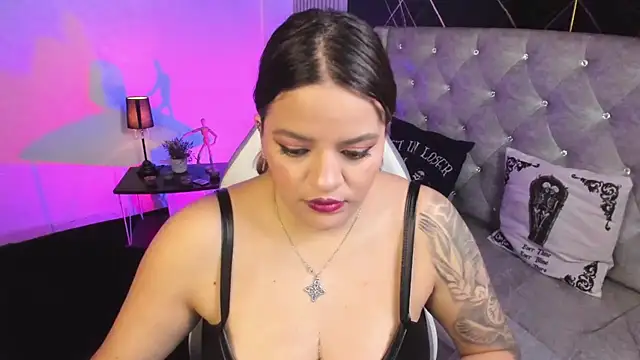 victoria  floyd online show from February 2026 02:54:02 PM