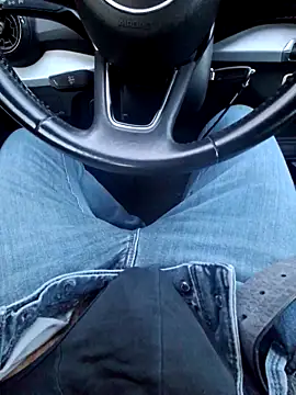 Snapshot of Nzino1983 chatting on March 2026 04:51:02 PM Nzino1983 online show from March 2026 04:51:02 PM