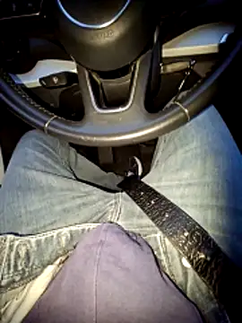 Snapshot of Nzino1983 chatting on April 2026 05:20:02 PM Nzino1983 online show from April 2026 05:20:02 PM