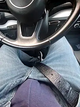 Snapshot of Nzino1983 chatting on April 2026 05:03:01 PM Nzino1983 online show from April 2026 05:03:01 PM