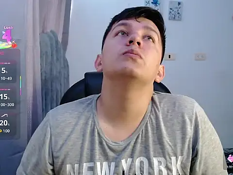 Snapshot of Alan_red chatting on March 2026 04:32:02 PM Alan red online show from March 2026 04:32:02 PM