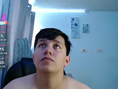 Snapshot of Alan_red chatting on April 2026 03:42:02 PM Alan red online show from April 2026 03:42:02 PM