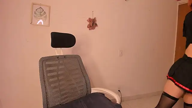 Snapshot of angelica_temptation chatting on March 2026 01:55:02 AM angelica temptation online show from March 2026 01:55:02 AM