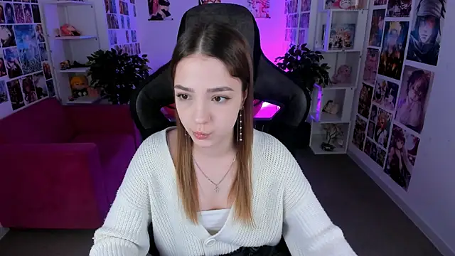 PamBeesly online show from March 2025 02:47:02 AM