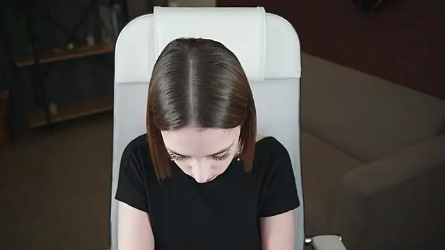 PamBeesly online show from September 2025 08:39:01 AM