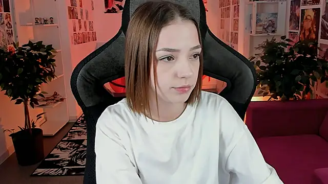 PamBeesly online show from November 2025 11:21:01 AM